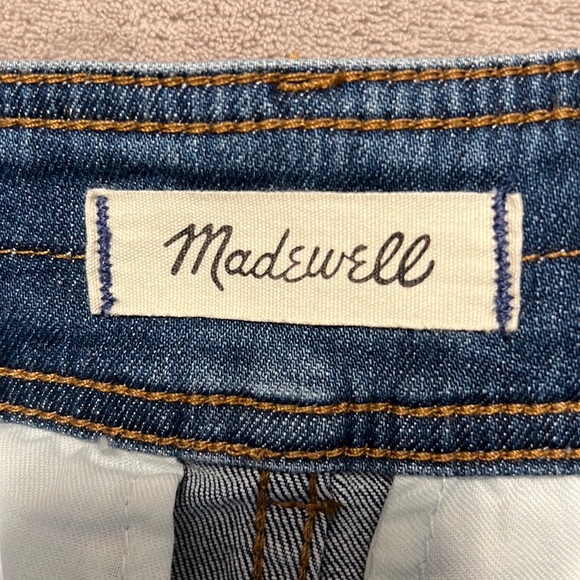 Madewell Stretch Denim A-Line Skirt with Patch Pockets - Picture 2 of 13